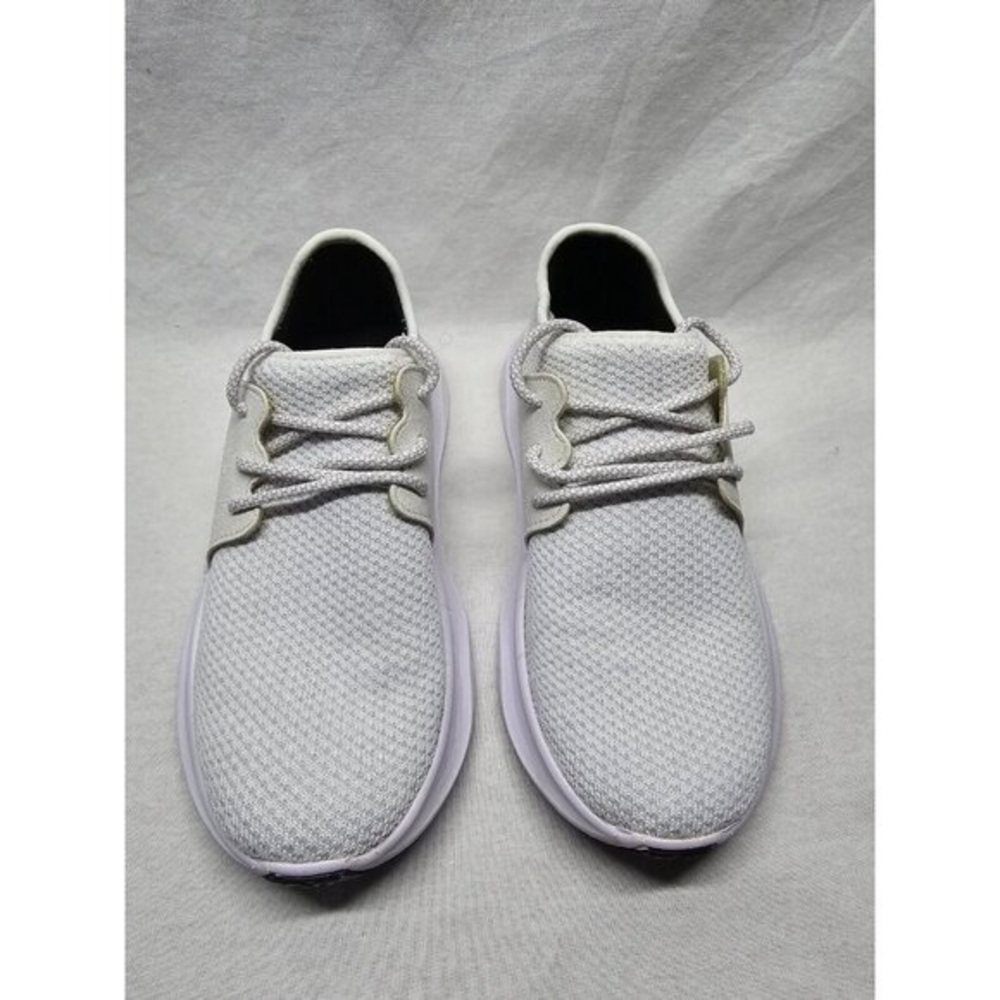Vessi Everyday Women's Size 5
Waterproof Running Shoes White
